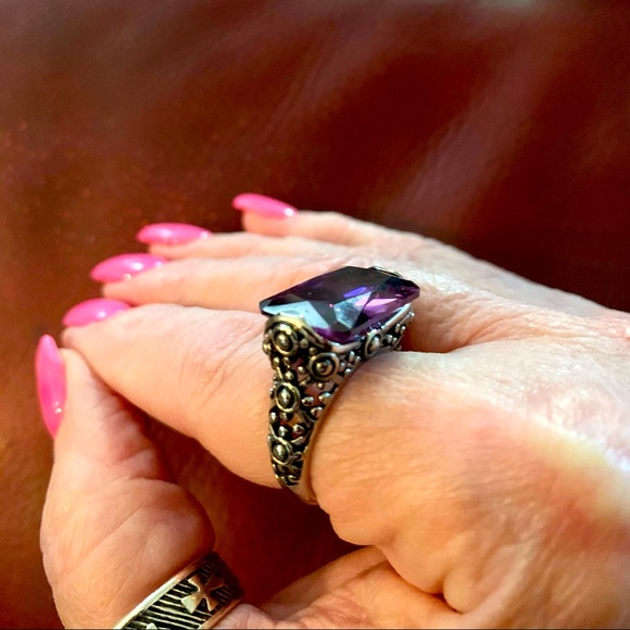 Beautiful silver amethyst Sz 8 - Picture 3 of 3